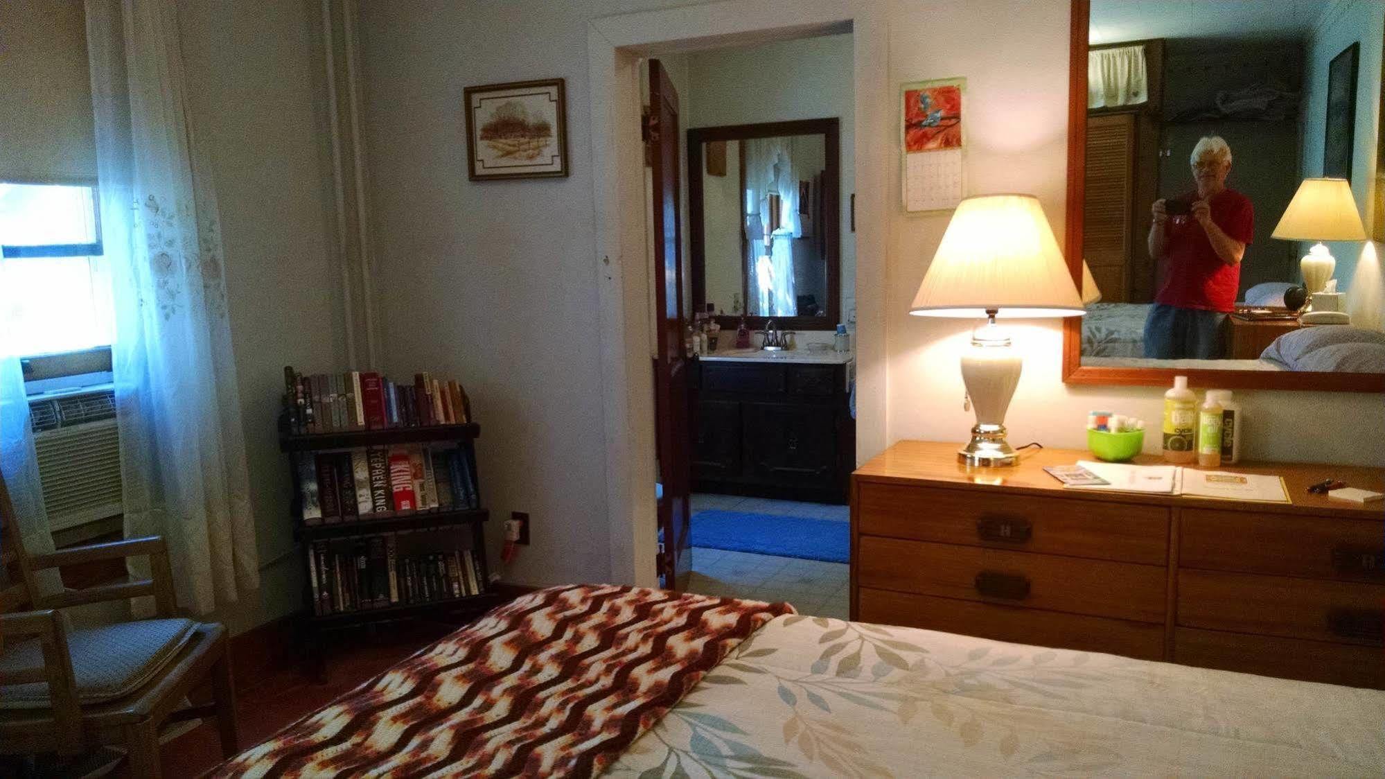Fish & Loaves Bed And Breakfast Numidia ภายนอก รูปภาพ