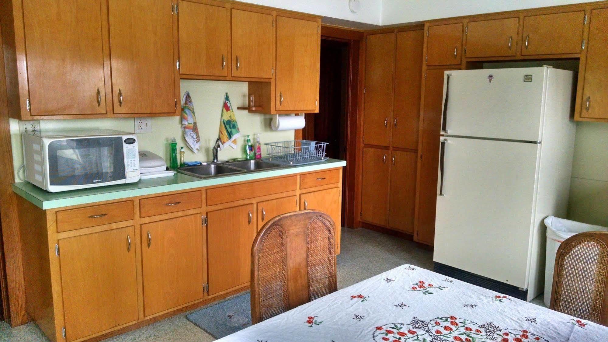 Fish & Loaves Bed And Breakfast Numidia ภายนอก รูปภาพ